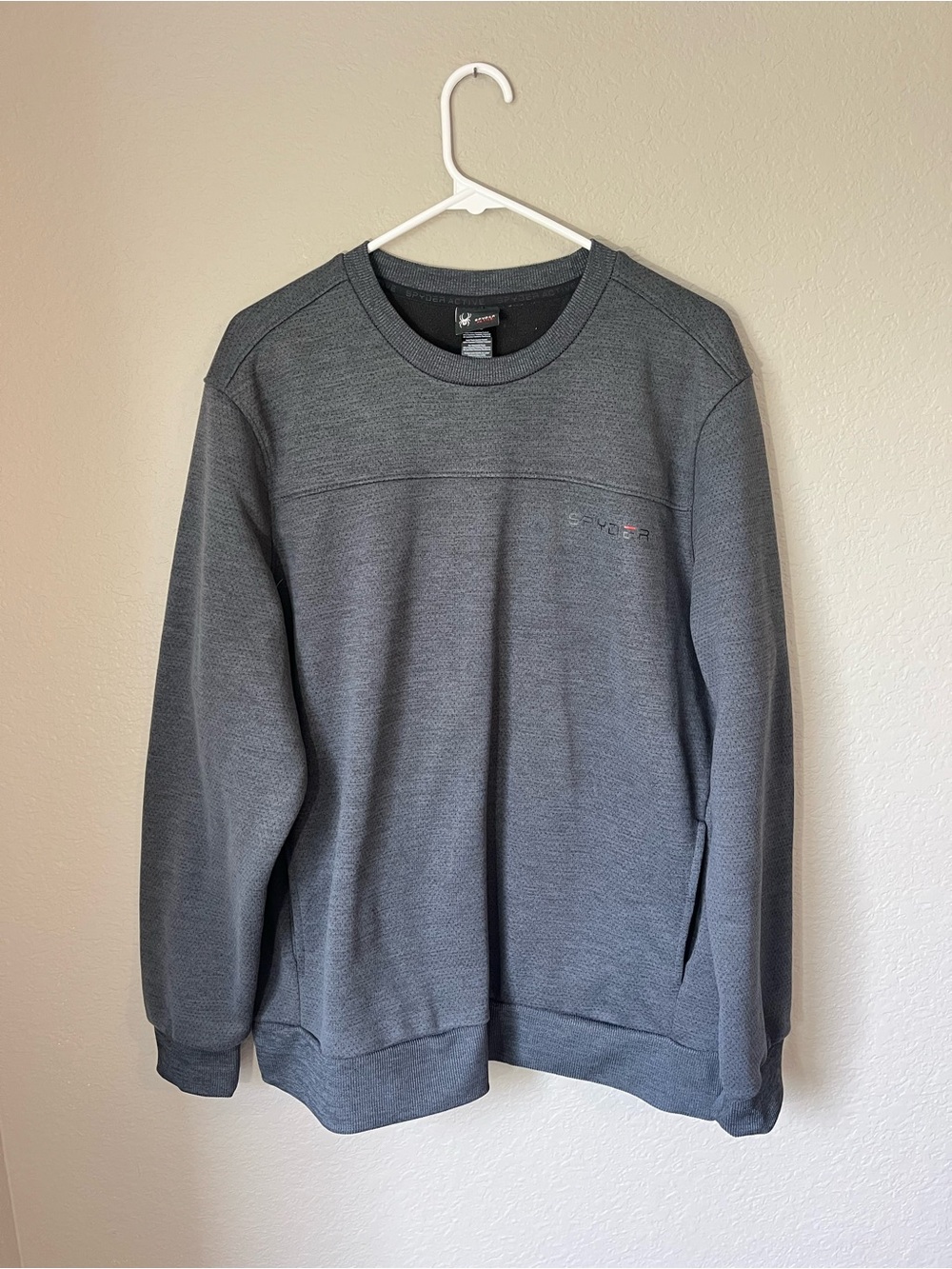 Spyder Active Men’s Large Gray Crewneck Performance Sweatshirt Fleece Pockets